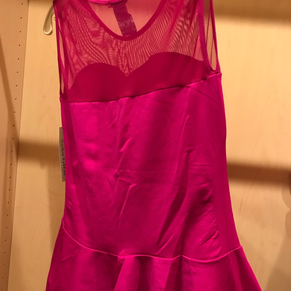 Beautiful tops - Picture 3 of 3